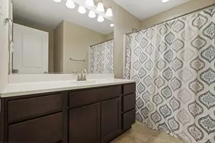 1066 E 115th Ct, Crown Point, IN 46307 - Photo 18