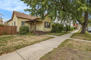 112 E Warren St, Michigan City, IN 46360 - Photo 2