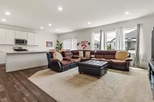 2321 Oakwood Ln, Lowell, IN 46356 - Photo 4