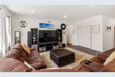 2321 Oakwood Lane, Lowell, IN 46356 - Photo 6