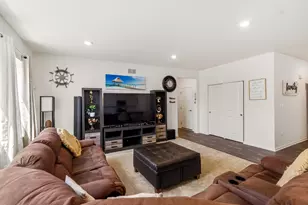 2321 Oakwood Ln, Lowell, IN 46356 - Photo 6