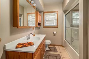 2867 Edgewood St, Portage, IN 46368 - Photo 8