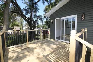 2288 Marshall Pl, Gary, IN 46404 - Photo 4