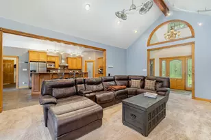 8855 E 93rd Ave, Crown Point, IN 46307 - Photo 12