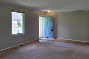 628B Begonia St SE, Demotte, IN 46310 - Photo 6