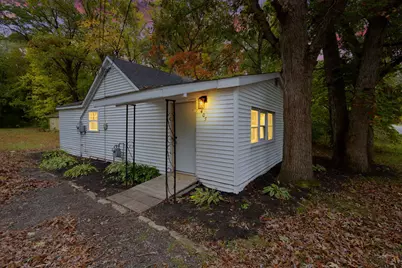 405 S Garfield Avenue, North Judson, IN 46366 - Photo 1