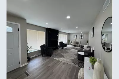 6910 Ash Avenue, Gary, IN 46403 - Photo 4