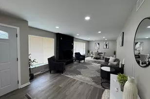 6910 Ash Ave, Gary, IN 46403 - Photo 4