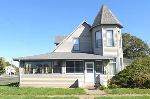 301 S Van Rensselaer St, Rensselaer, IN 47978 - Photo 1