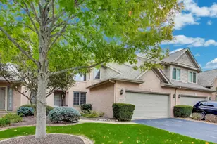 1617 Cherry Blossom Dr, Munster, IN 46321 - Photo 2