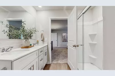 600 W 39th Place, Hobart, IN 46342 - Photo 10