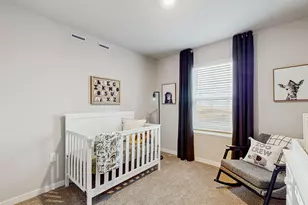 600 W 39th Pl, Hobart, IN 46342 - Photo 12