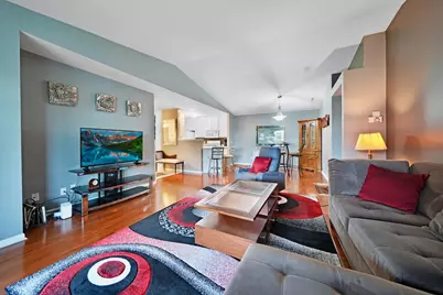 9841 Wildwood Court #2b, Highland, IN 46322 - Photo 6