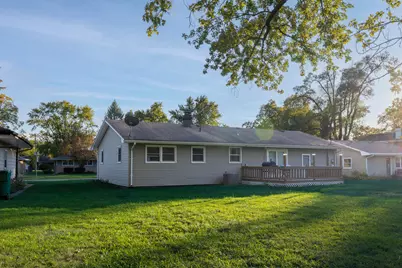 1850 W 58th Place, Merrillville, IN 46410 - Photo 4