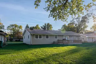 1850 W 58th Pl, Merrillville, IN 46410 - Photo 4