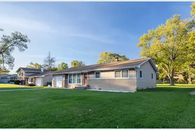 1850 W 58th Place, Merrillville, IN 46410 - Photo 2