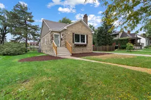 7937 Forest Ave, Munster, IN 46321 - Photo 2