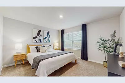 234 W 39th Place, Hobart, IN 46342 - Photo 8