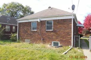 429 Ellsworth St, Gary, IN 46404 - Photo 4