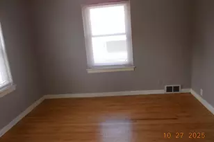 429 Ellsworth St, Gary, IN 46404 - Photo 6