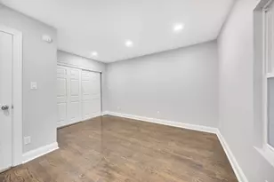 552 Harrison St, Gary, IN 46402 - Photo 10