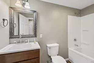 1741 E 106th Pl, Crown Point, IN 46307 - Photo 28