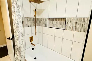 6741 Ash Pl, Gary, IN 46403 - Photo 8