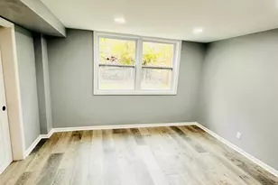 8120 Lakewood Ave, Gary, IN 46403 - Photo 10