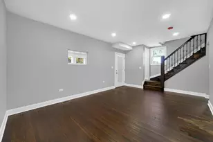 327 Buchanan St, Gary, IN 46402 - Photo 10