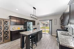 5966 Beacon Ln, Portage, IN 46368 - Photo 10