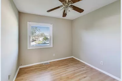 1213 N Jay Avenue, Griffith, IN 46319 - Photo 12