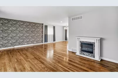 10710 Porter Street, Crown Point, IN 46307 - Photo 4