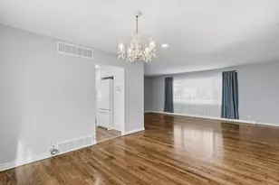 10710 Porter St, Crown Point, IN 46307 - Photo 10