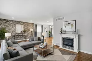 10710 Porter St, Crown Point, IN 46307 - Photo 4