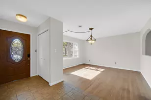 401 N Joliet St, Hobart, IN 46342 - Photo 4