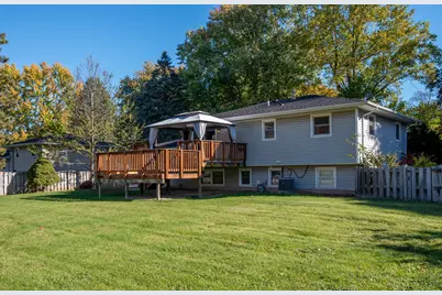 1226 Dogwood Drive, Chesterton, IN 46304 - Photo 6