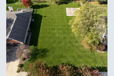 2914 Bristlecone Drive, Schererville, IN 46375 - Photo 6