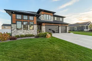 9343 Iris Dr, Saint John, IN 46373 - Photo 4