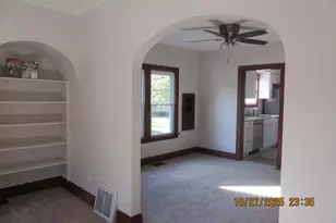 812 S Lake Park Ave, Hobart, IN 46342 - Photo 4