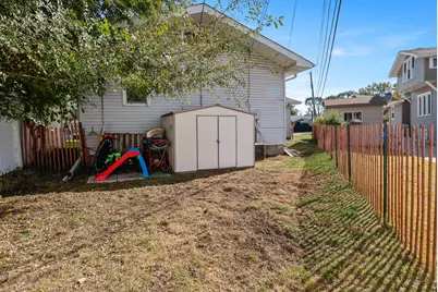 1944 Warwick Avenue, Whiting, IN 46394 - Photo 6