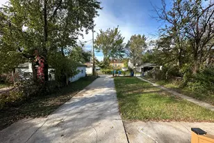 2678 Monroe St, Gary, IN 46407 - Photo 8