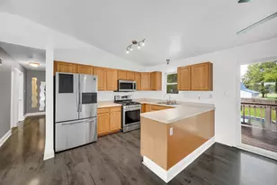 3716 Walsh St, Portage, IN 46368 - Photo 4