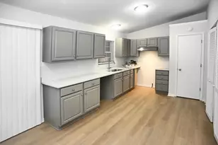 2242 Newton St, Lake Station, IN 46405 - Photo 2