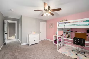 877 Farmview Dr, Valparaiso, IN 46383 - Photo 24