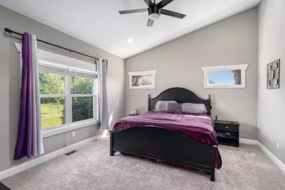 877 Farmview Drive, Valparaiso, IN 46383 - Photo 12