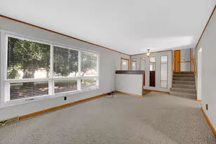 25 E Hoehn St, Wheatfield, IN 46392 - Photo 4