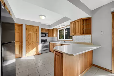 25 E Hoehn Street, Wheatfield, IN 46392 - Photo 8