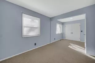 25 E Hoehn St, Wheatfield, IN 46392 - Photo 12