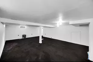 1711 W 57th Ave, Merrillville, IN 46410 - Photo 14