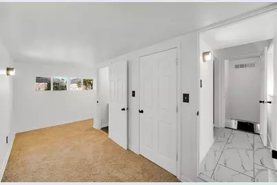 1711 W 57th Avenue, Merrillville, IN 46410 - Photo 12